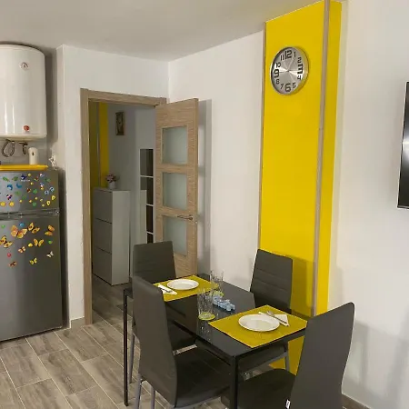 Enzo 150m Playa Διαμέρισμα Σαλού