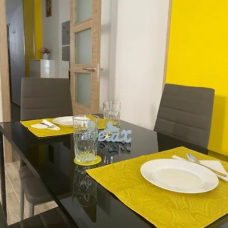 Apartman Enzo 150m Playa *